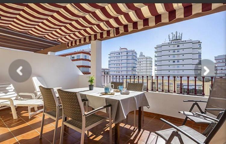 Apartmán Atico Con Vistas Cerca Del Mar - Penthouse - Parking - Terraza Torre Del Mar Exteriér fotografie